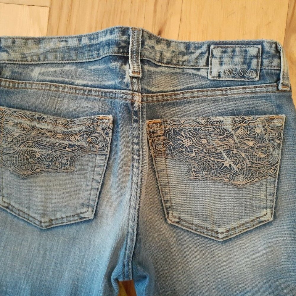 Women's Big Star Jeans Low Rise Boot cut size 28R